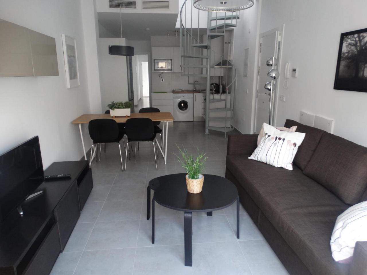 Malaga Apartamentos - Jinetes, 10 المظهر الخارجي الصورة